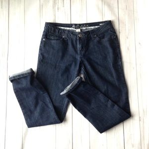 EUC Dark Wash Skinny Jean Size 7